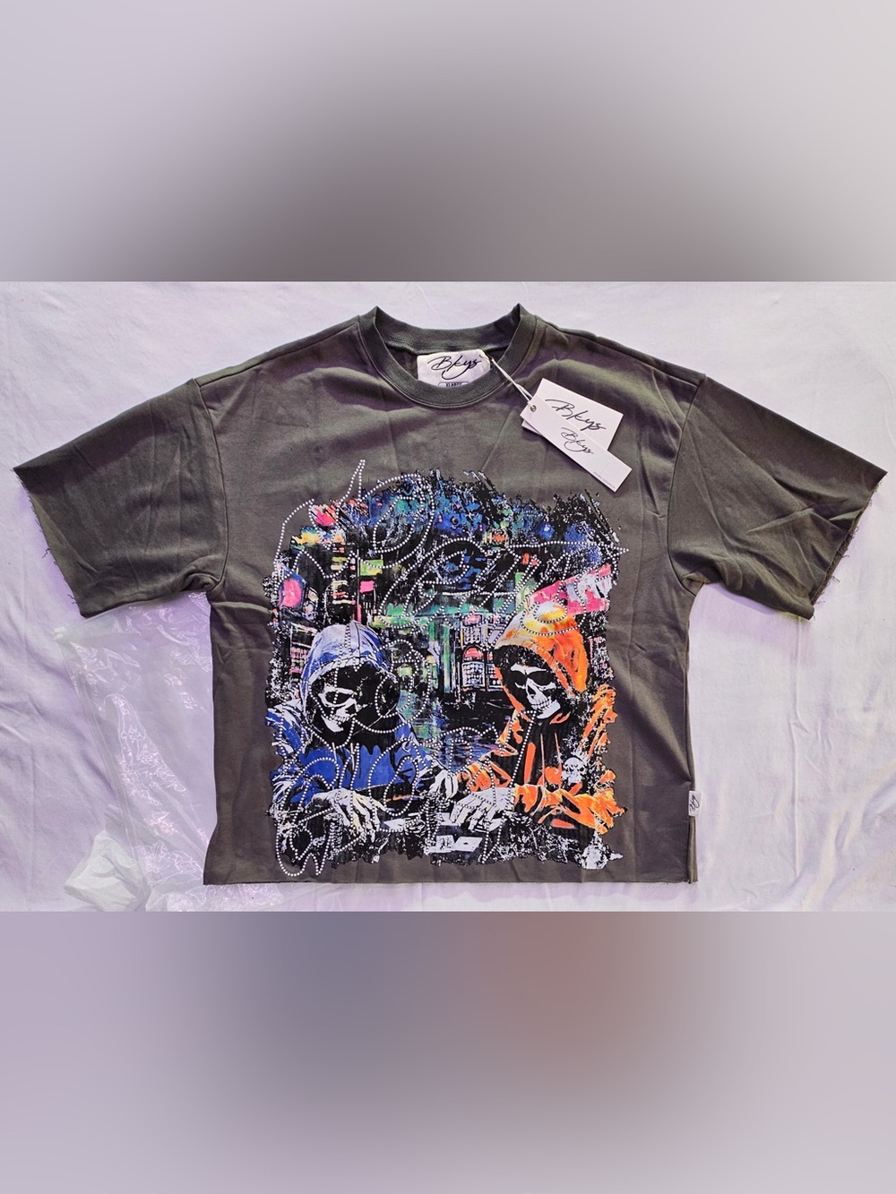 BKYS Men’s Graphic Tee with Colorful Street Art Print - Olive
